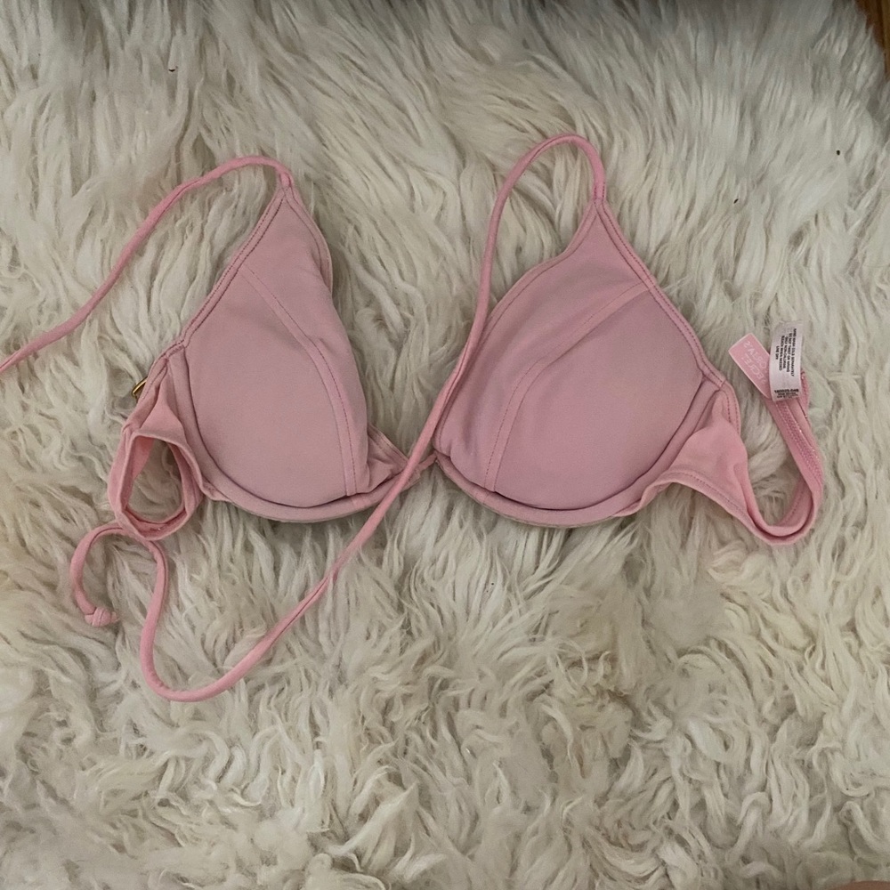 Rare Victoria’s Secret top